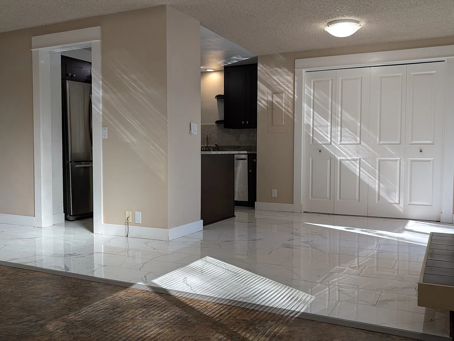 3 bed, 1318 sqft, $2,100 — Photo 3