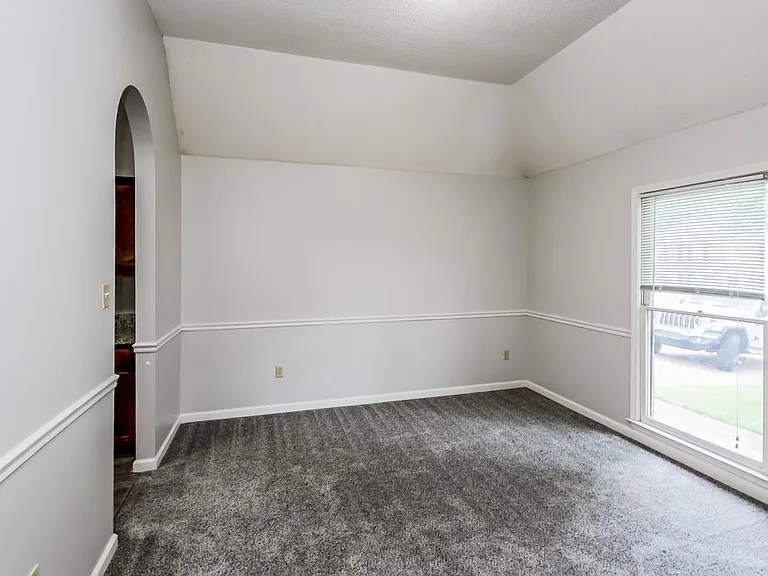 8730 Raspberry Ln — Photo 15