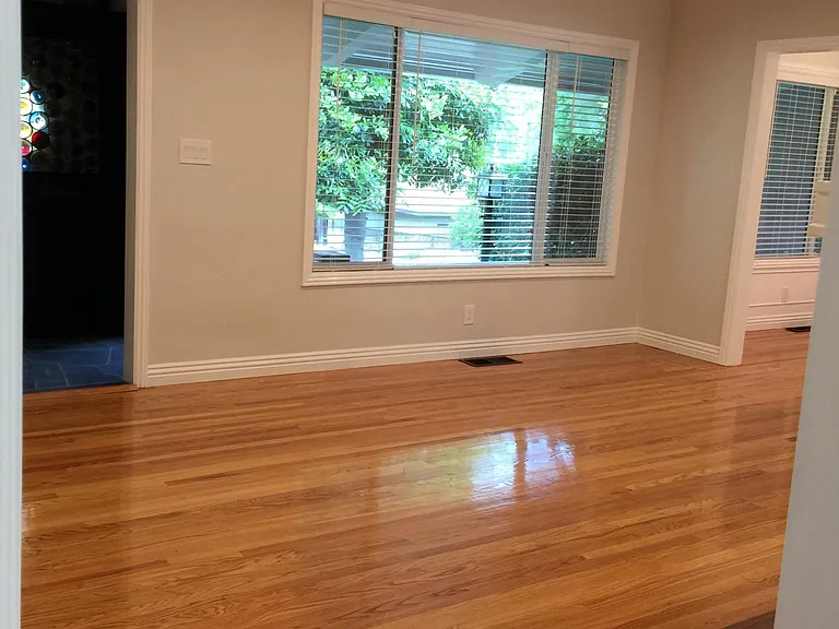 2403 Cross St — Photo 5