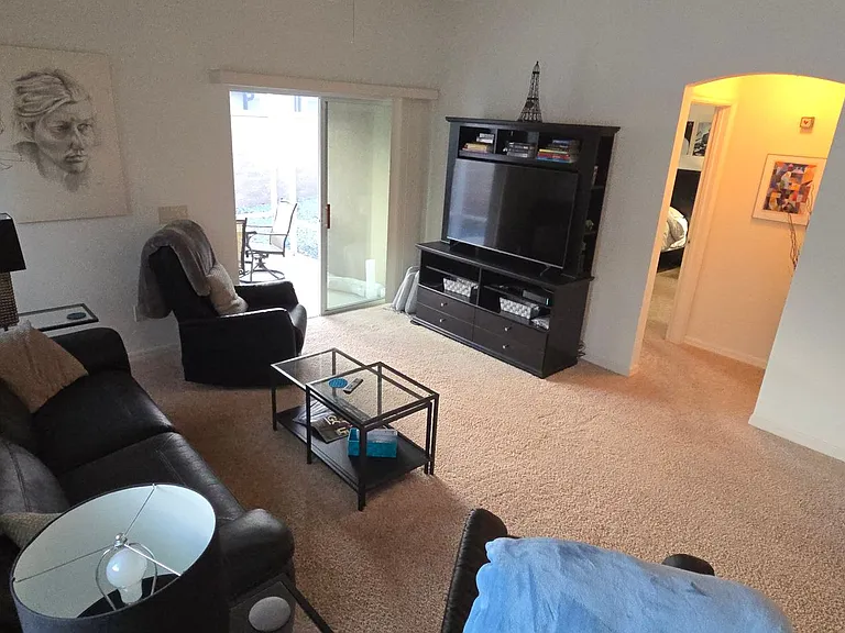 2280 Biscayne Ave — Photo 17