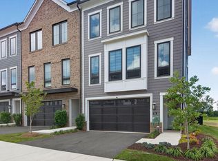 631 Angelfish Way, Woodbridge, VA 22191