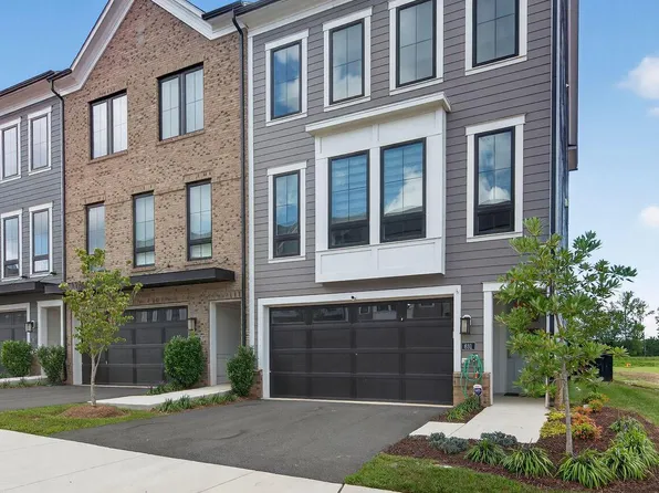 631 Angelfish Way, Woodbridge, VA 22191