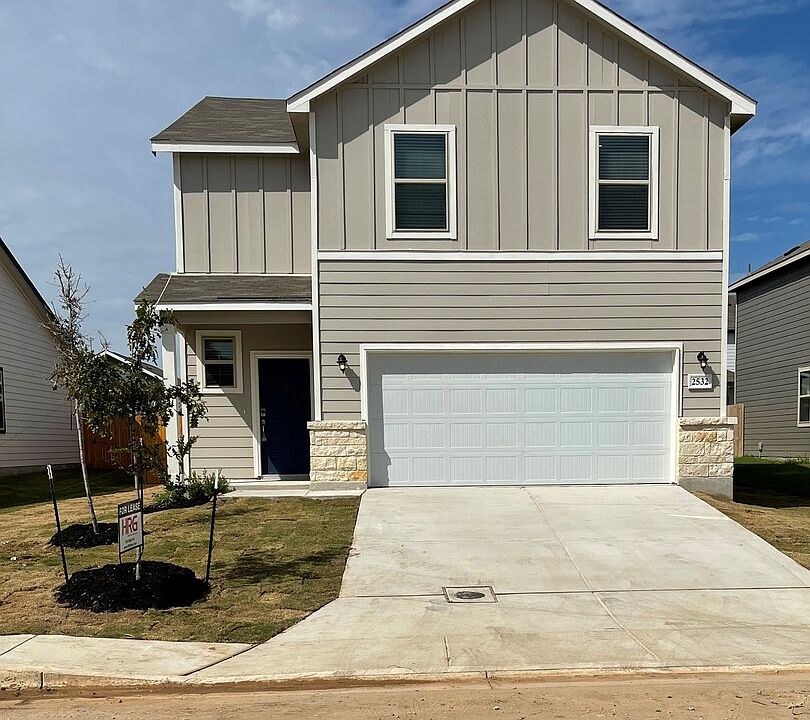 1st image of 2532 Ayers Dr.