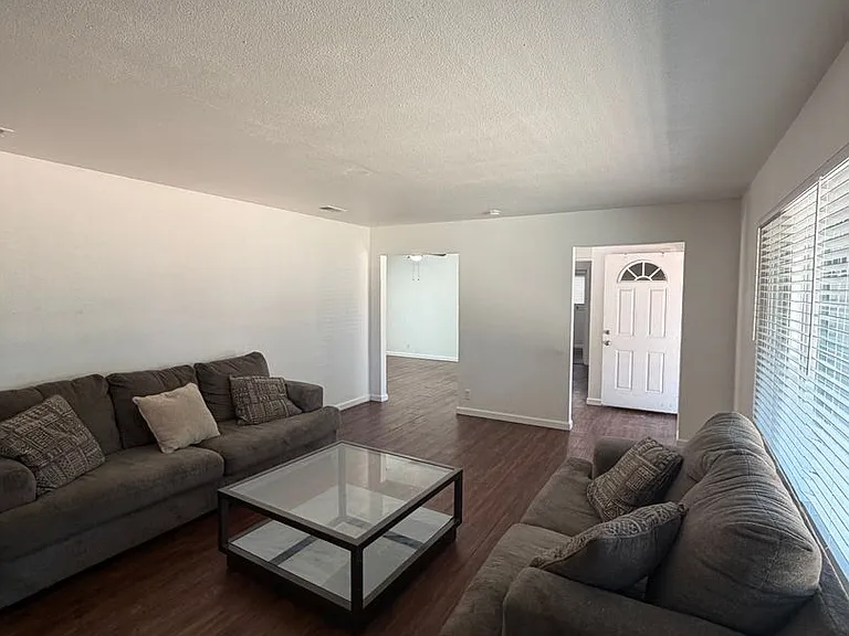7676 Hemlock Ave — Photo 18