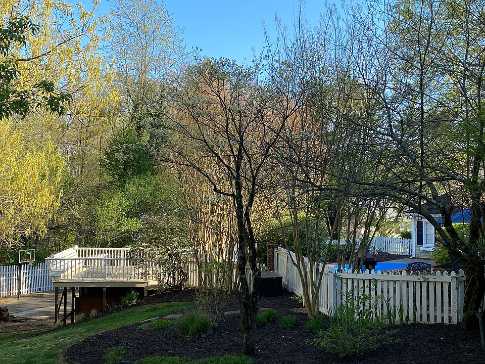 2nd image of 11333 Browning Rd