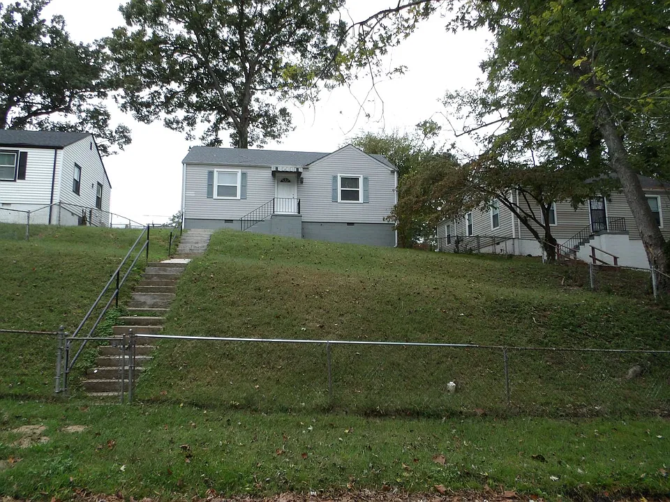 4705 Caldwell Ave