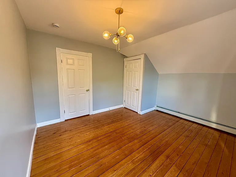 17 Amy St #3L — Photo 10