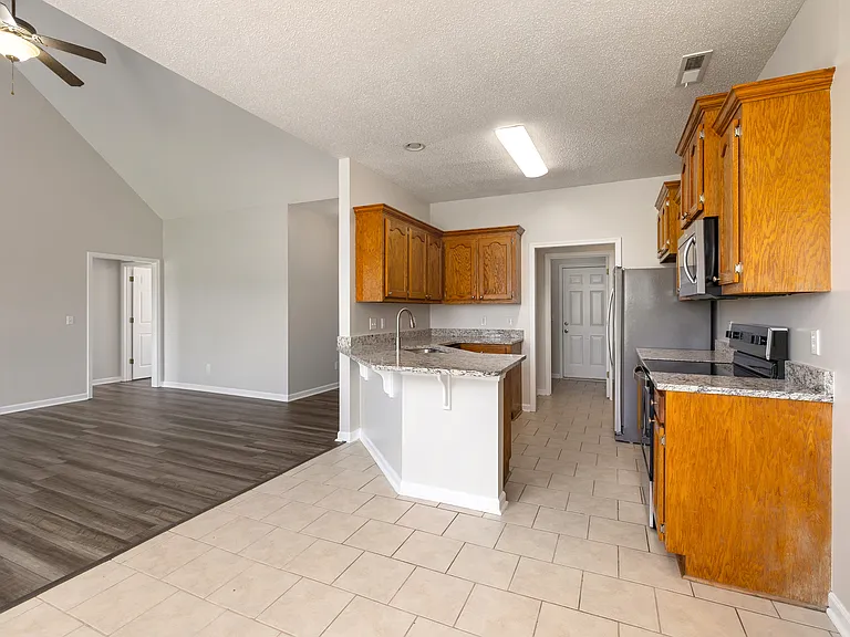 1755 Titanic Ct — Photo 12