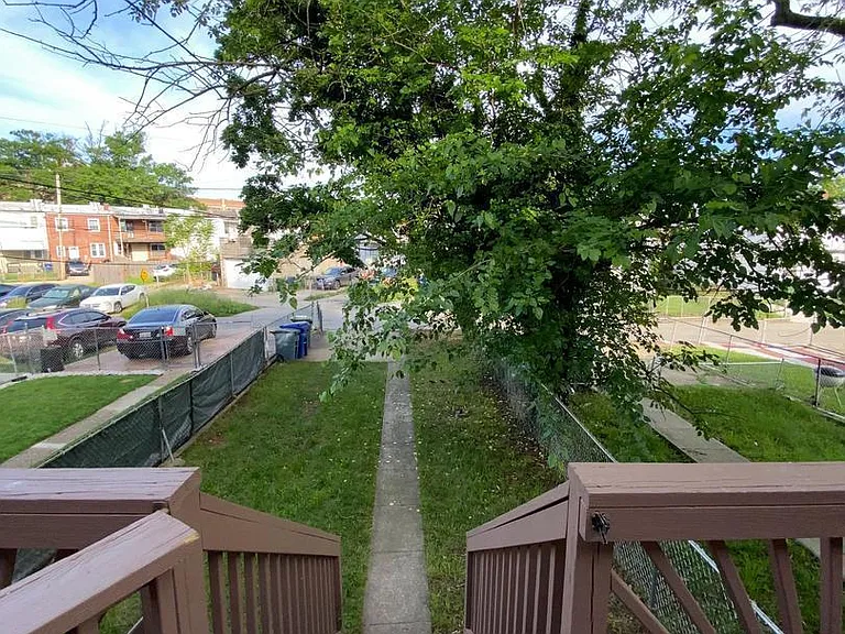41 N Kossuth St — Photo 12