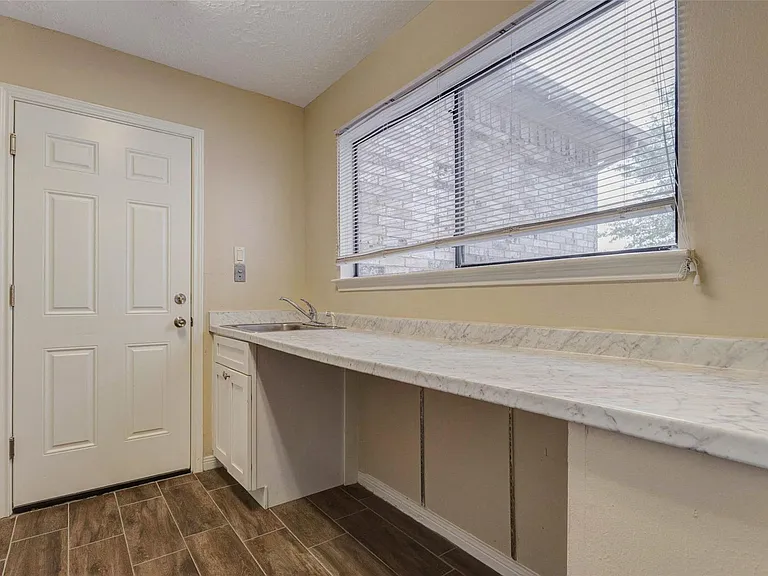 3102 Ashford Bend Dr — Photo 20