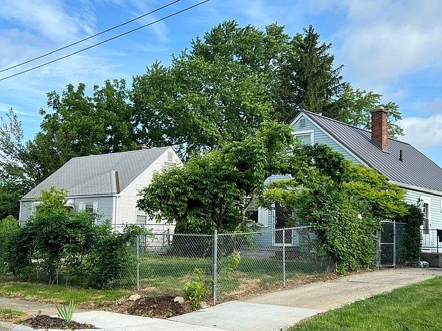 1st image of 780 E Brighton Rd