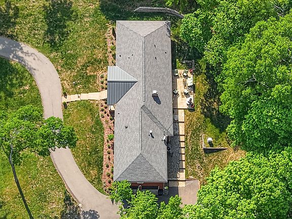 4th image of 2148 Timberwood Dr