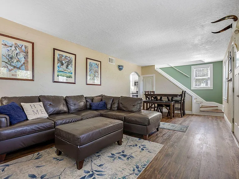 1425 E Crisafulli Rd — Photo 8