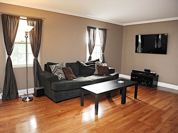 4th image of 407 N Lake Shore Dr #407