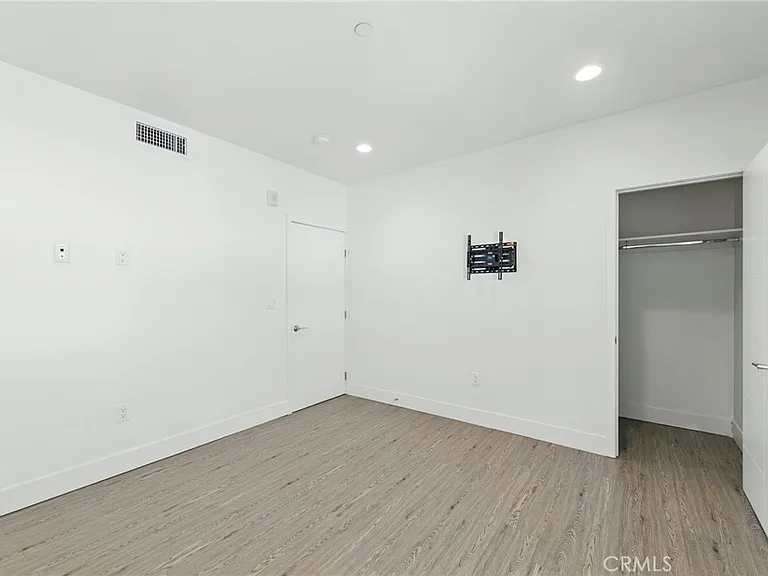 4461 Tujunga Ave #102 — Photo 30