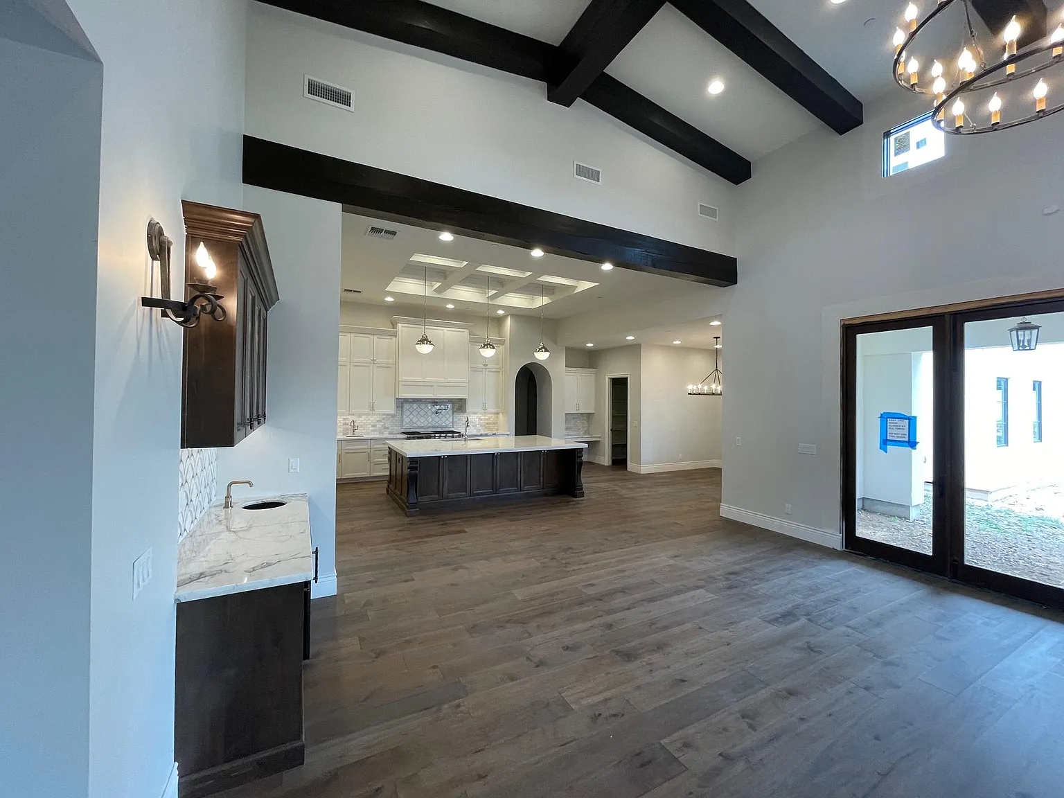5 bed, 7028 sqft, $25,500 — Photo 4