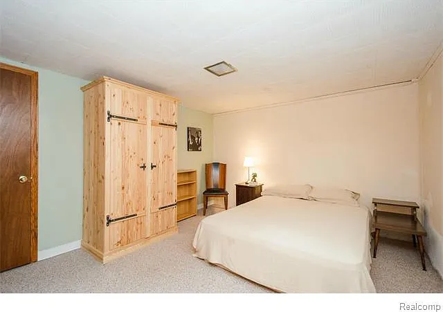 1811 Alhambra Dr — Photo 13
