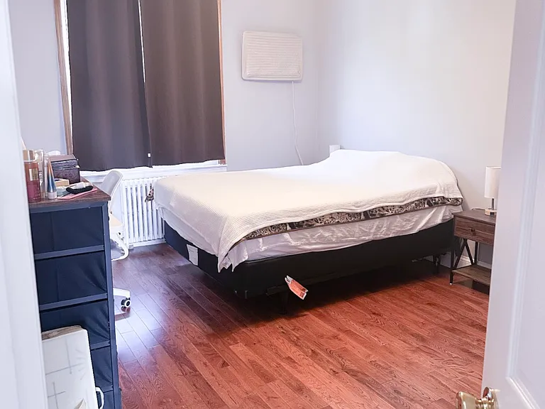 86 Avenue S #3 — Photo 4