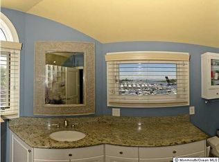 302 Ashley Ave, Brielle, NJ 08730