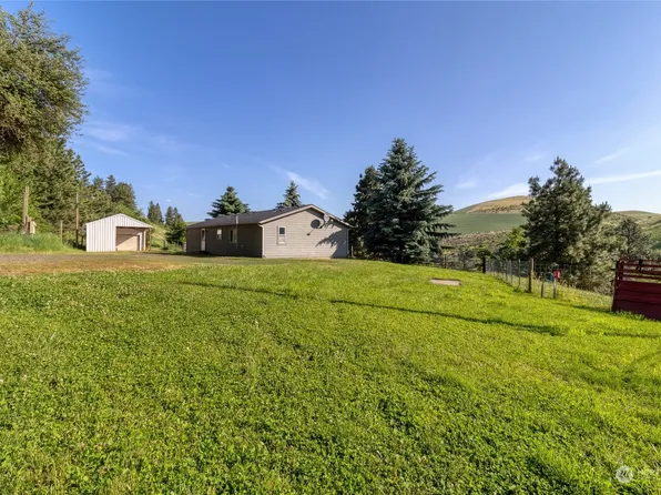 266 Tracy Road, Waitsburg, WA 99361