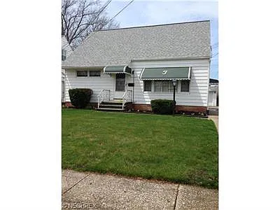 23841 Devoe Ave photo 1