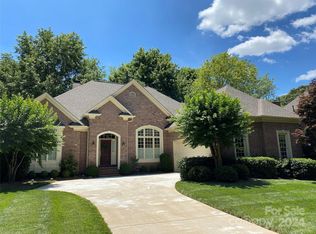 6323 Creola Rd, Charlotte, NC 28226