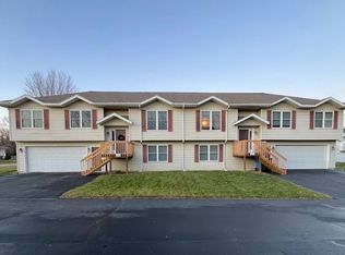 216 Thomson Ln, Oregon, WI 53575