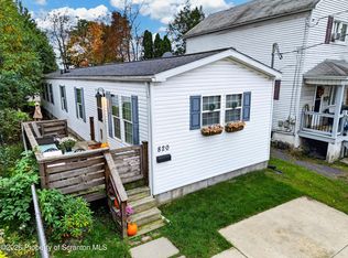 820 Throop St, Dunmore, PA 18512