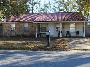 2814 Criswell Ave, Pascagoula, MS 39567