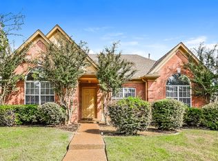 8750 Overcup Oaks Dr, Cordova, TN 38018
