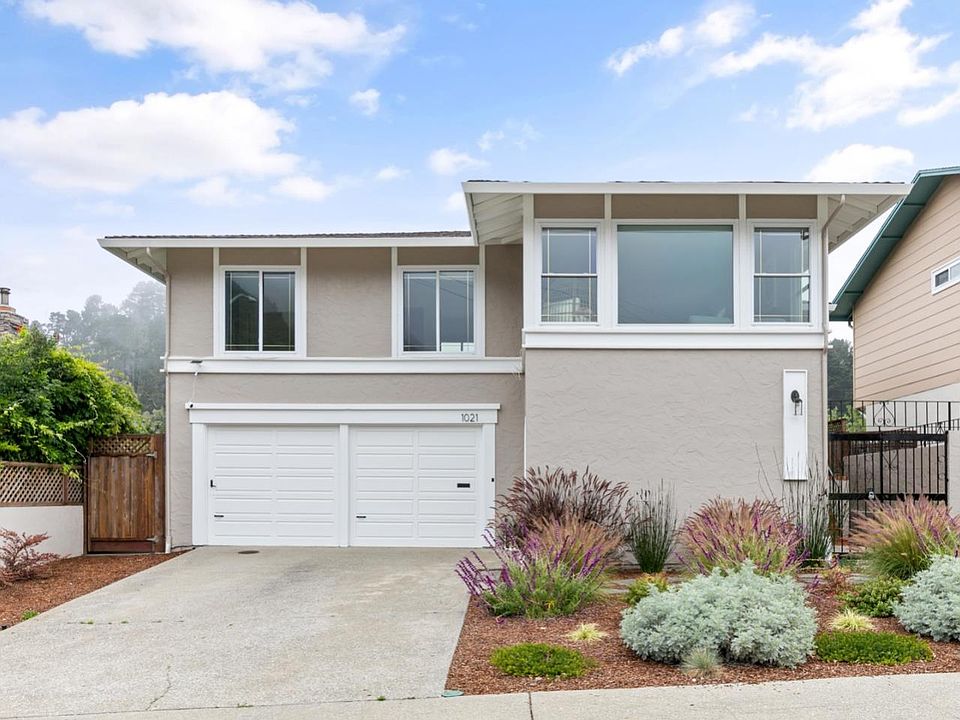 1st image of 1021 Rainier Ave