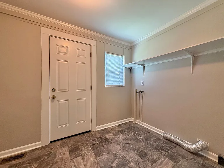 2712 Anthony Rd — Photo 10