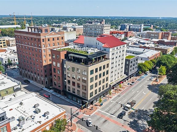 4th image of 115 E Broad Street #2B