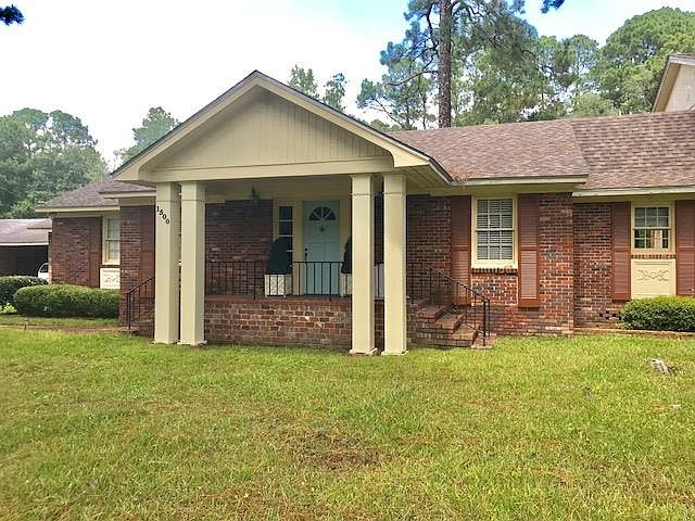 1st image of 1500 Forest Hill Cir