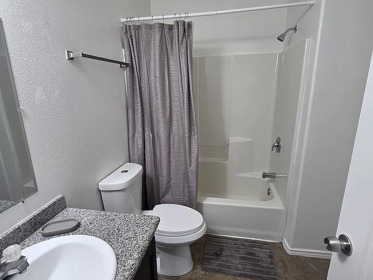 912 Wildrose Ln #C7 — Photo 9