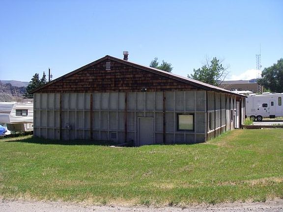 5th image of 612 Aspen St
