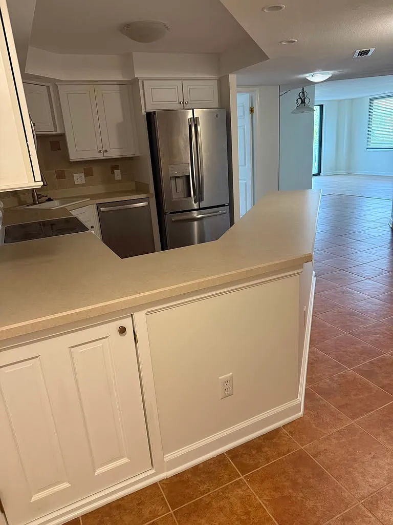 2 bed, 1189 sqft, $2,200 — Photo 4