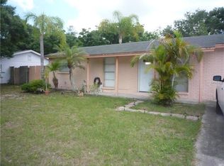6511 Runningwoods Dr, Tampa, FL 33634