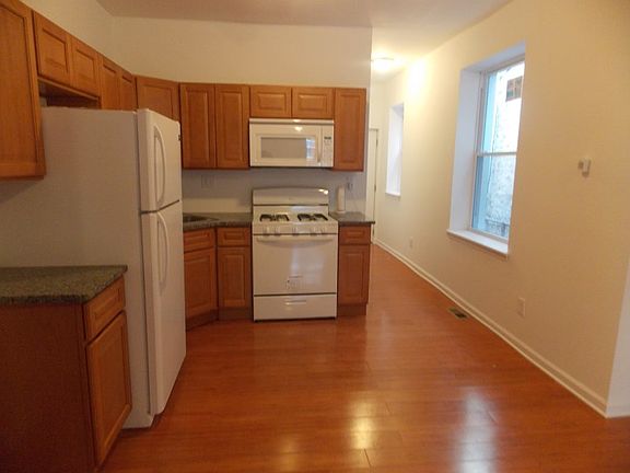 4th image of 5023 Aspen St