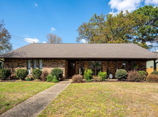 104 Country Club Rd, Conway, AR 72034