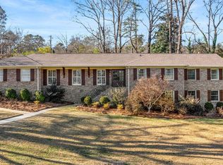 3768 Locksley Dr, Mountain Brook, AL 35223