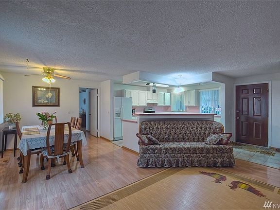 3rd image of 5818 Sarazen St SE