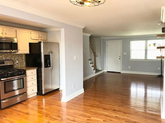 4th image of 4068 Saint Monica Dr #1