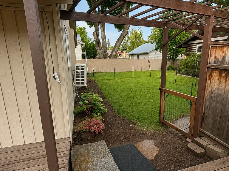 515 S Meridian Rd #A — Photo 11