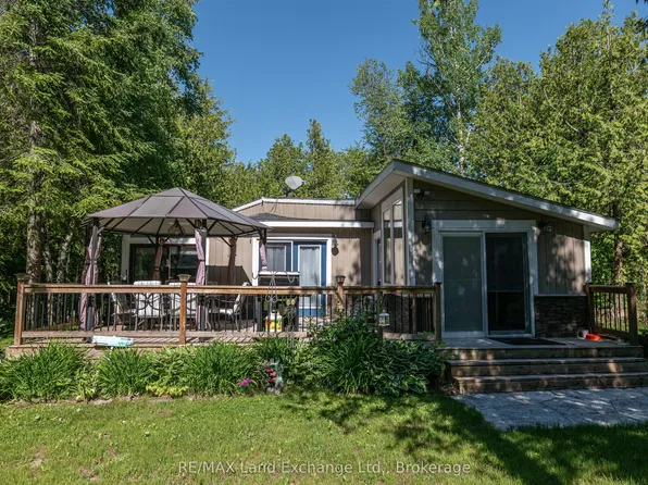18 Hicks Ln N, Kincardine, ON N0H 2C5