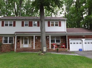 17 Dewey Dr, New Brunswick, NJ 08901
