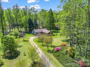 80 Fox Briar Dr, Columbus, NC 28722