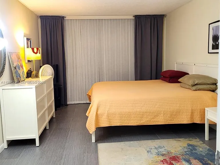 601 Three Islands Blvd #511 — Photo 15