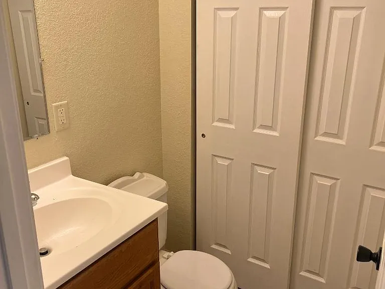 Unit Photo