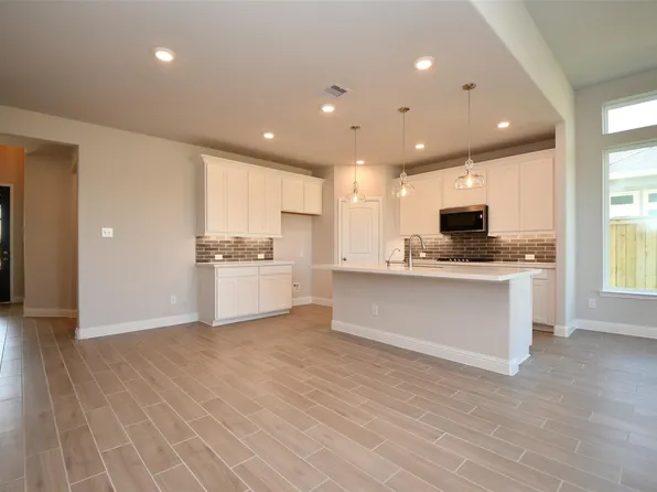 19722 Dwight Eisenhower Dr, Cypress, TX 77433